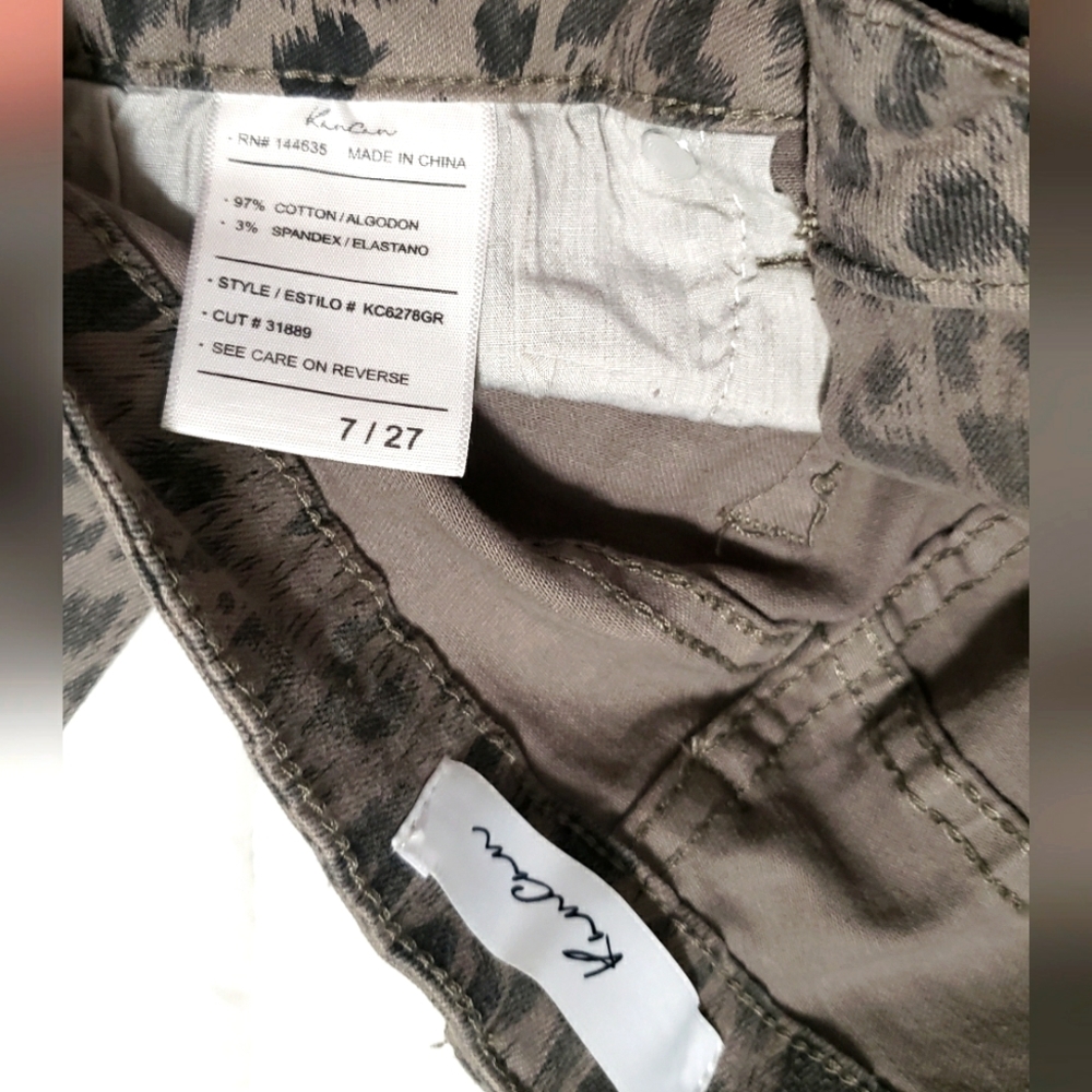 Jeans - Picture 2 of 2